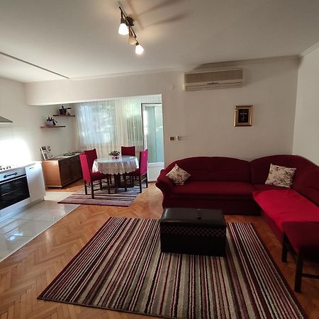 Apartments Jadranka Makarska Bagian luar foto