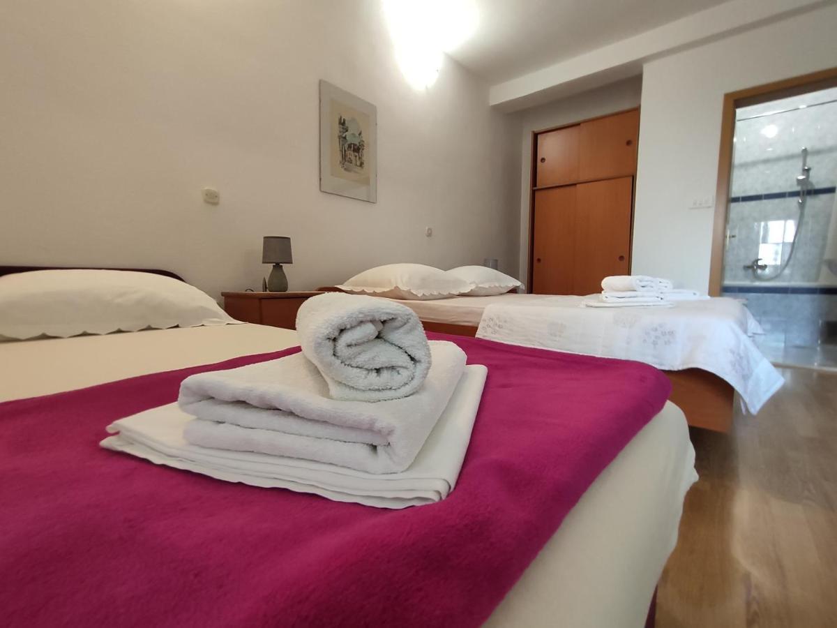 Apartments Jadranka Makarska Bagian luar foto