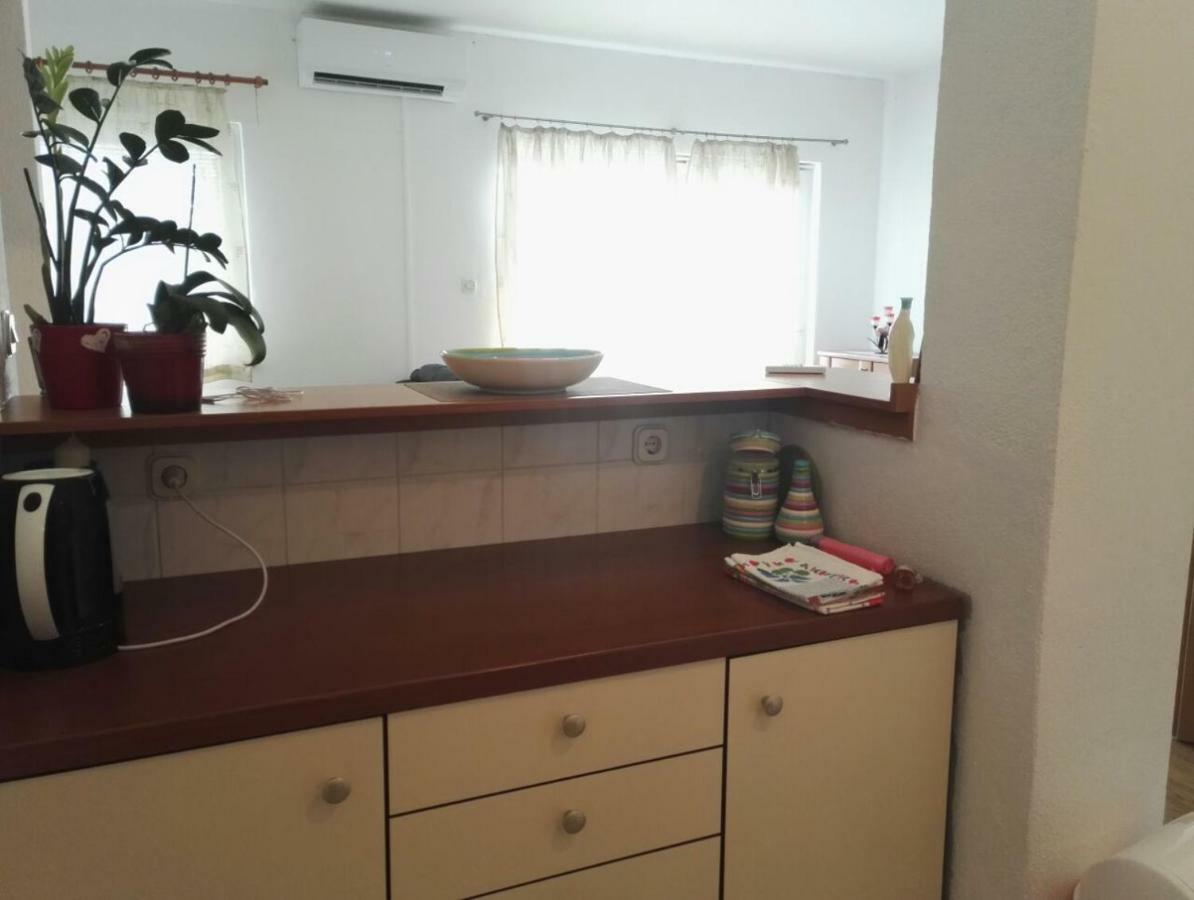 Apartments Jadranka Makarska Bagian luar foto